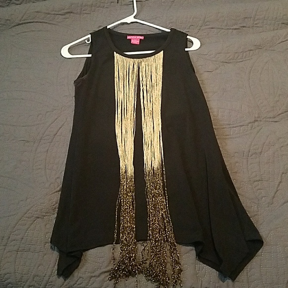 Top - Picture 1 of 1